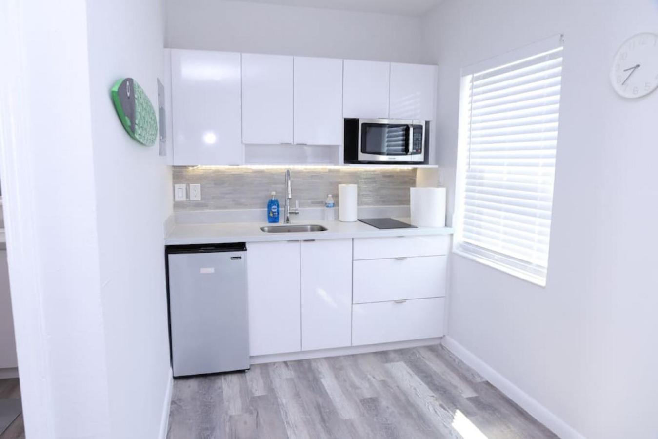 Douglas Rd Apartments Miami Exterior photo