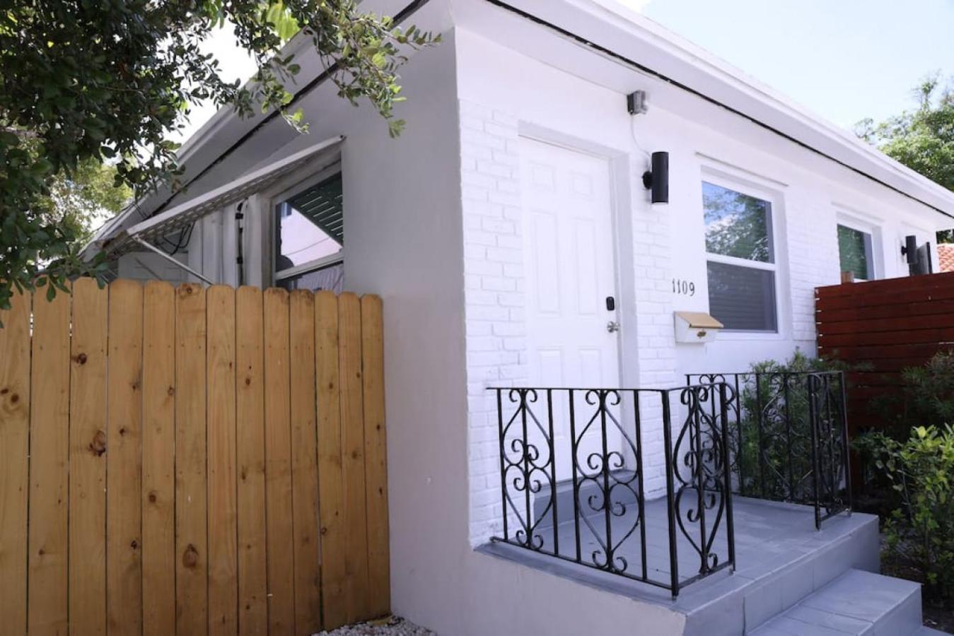 Douglas Rd Apartments Miami Exterior photo